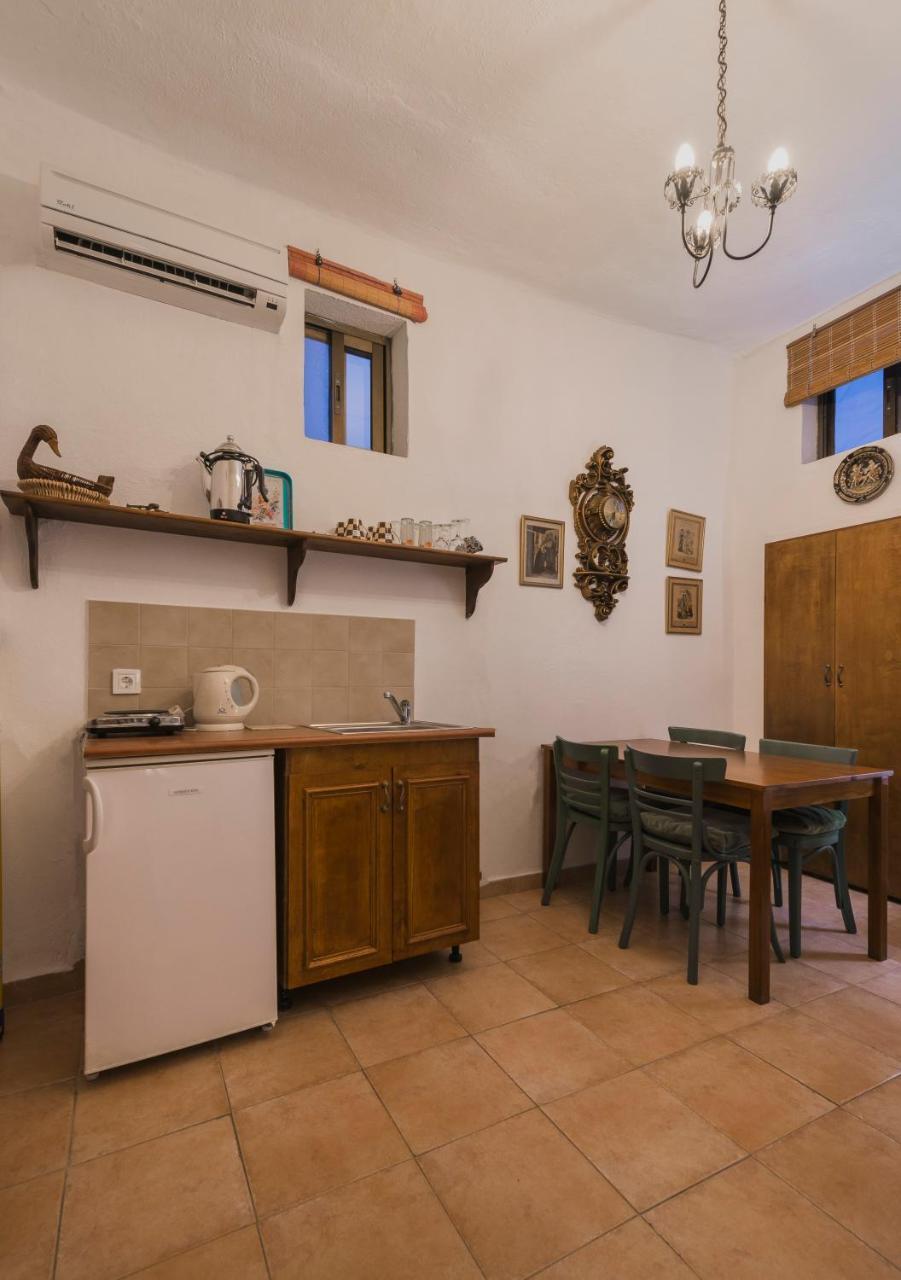 Kristina'S Rooms Rhodes City Dış mekan fotoğraf