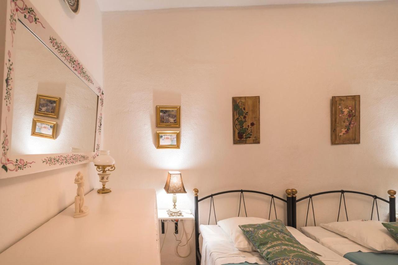 Kristina'S Rooms Rhodes City Dış mekan fotoğraf