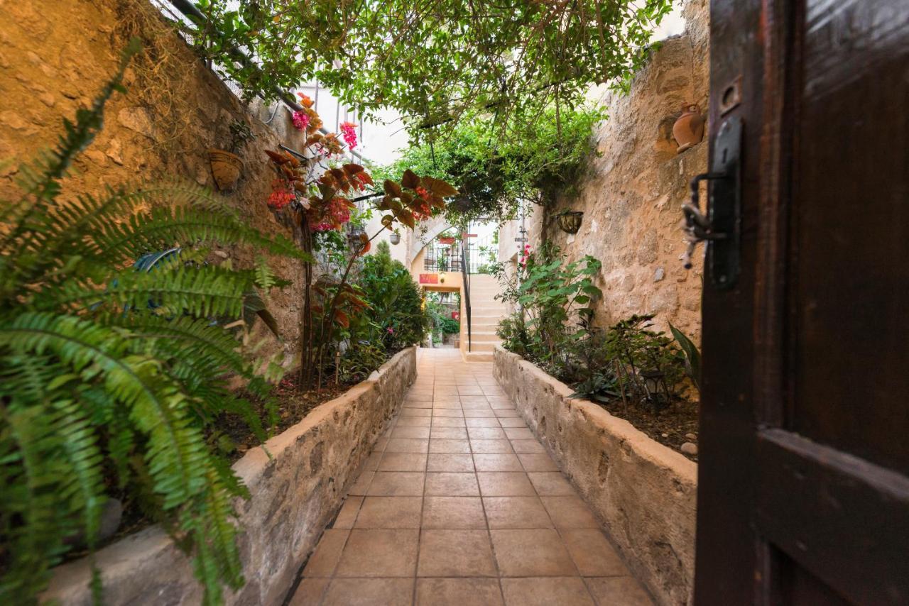 Kristina'S Rooms Rhodes City Dış mekan fotoğraf